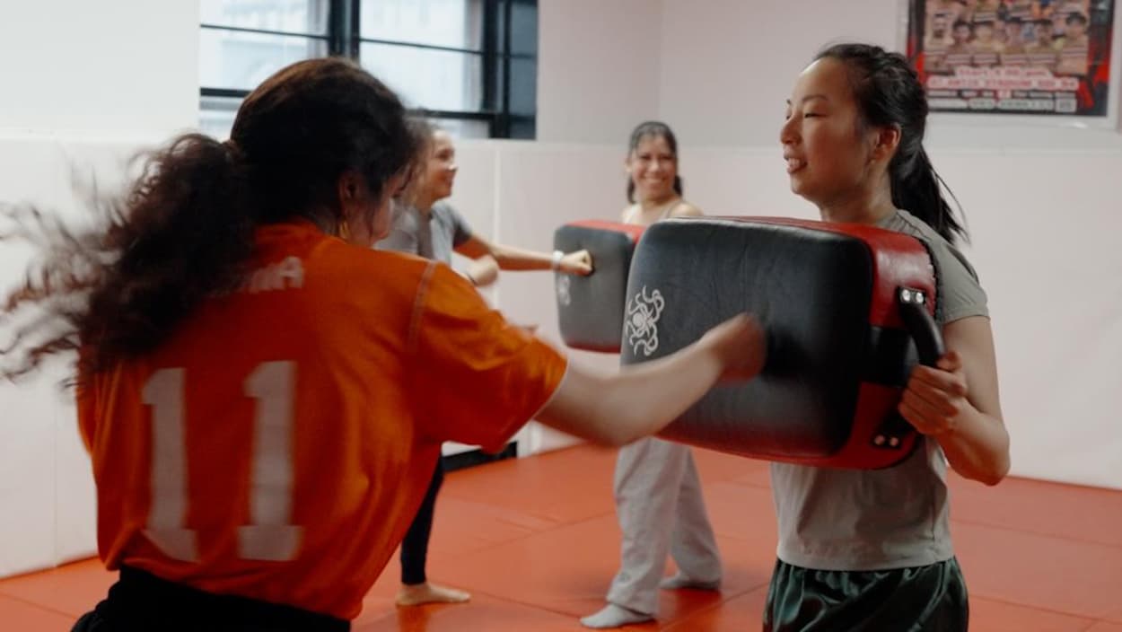 Un cours d’autodéfense pour les femmes