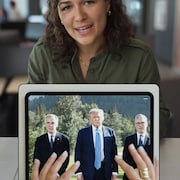 Julia Pagé et la photo officielle du G7.