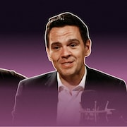 Le journaliste Olivier Arbour-Masse et le chef du Parti lib&eacute;ral du Qu&eacute;bec, Charles Milliard.