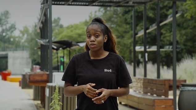Renée Joseph dans un parc à Montréal.